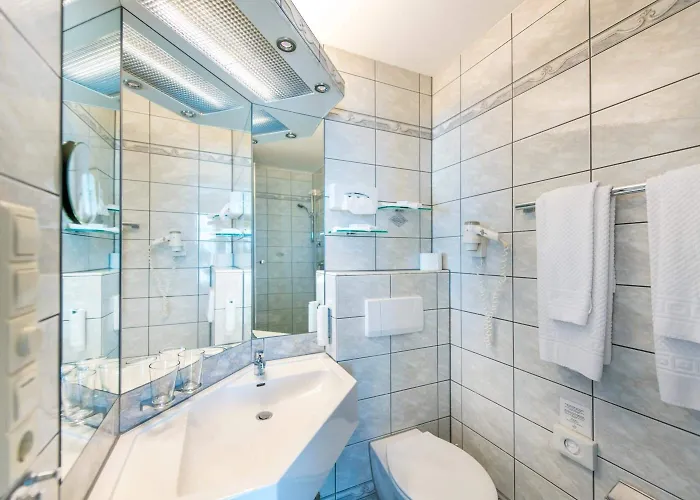 Stein - Schiller's Manufaktur Κόμπλεντς